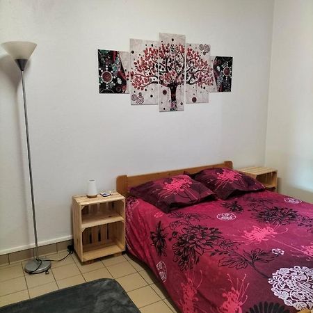 Studio Confortable Proche Des Sites Touristiques Issendolus 외부 사진
